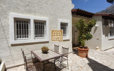 An exclusive property, offering privacy and surrounded by nature
